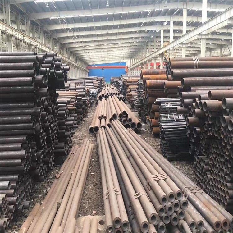 Q355B 無(wú)縫鋼管廠.jpg